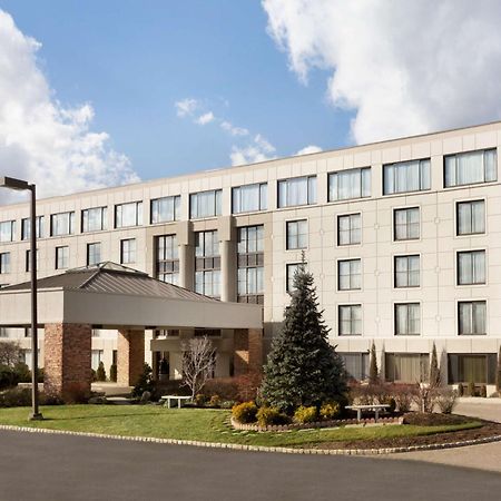 Embassy Suites By Hilton Piscataway Somerset Dış mekan fotoğraf