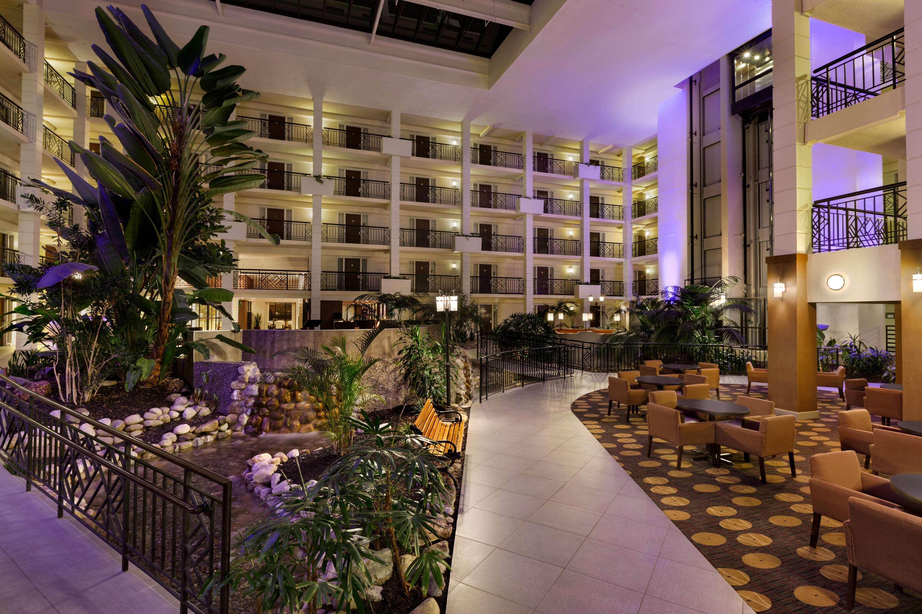 Embassy Suites By Hilton Piscataway Somerset Dış mekan fotoğraf