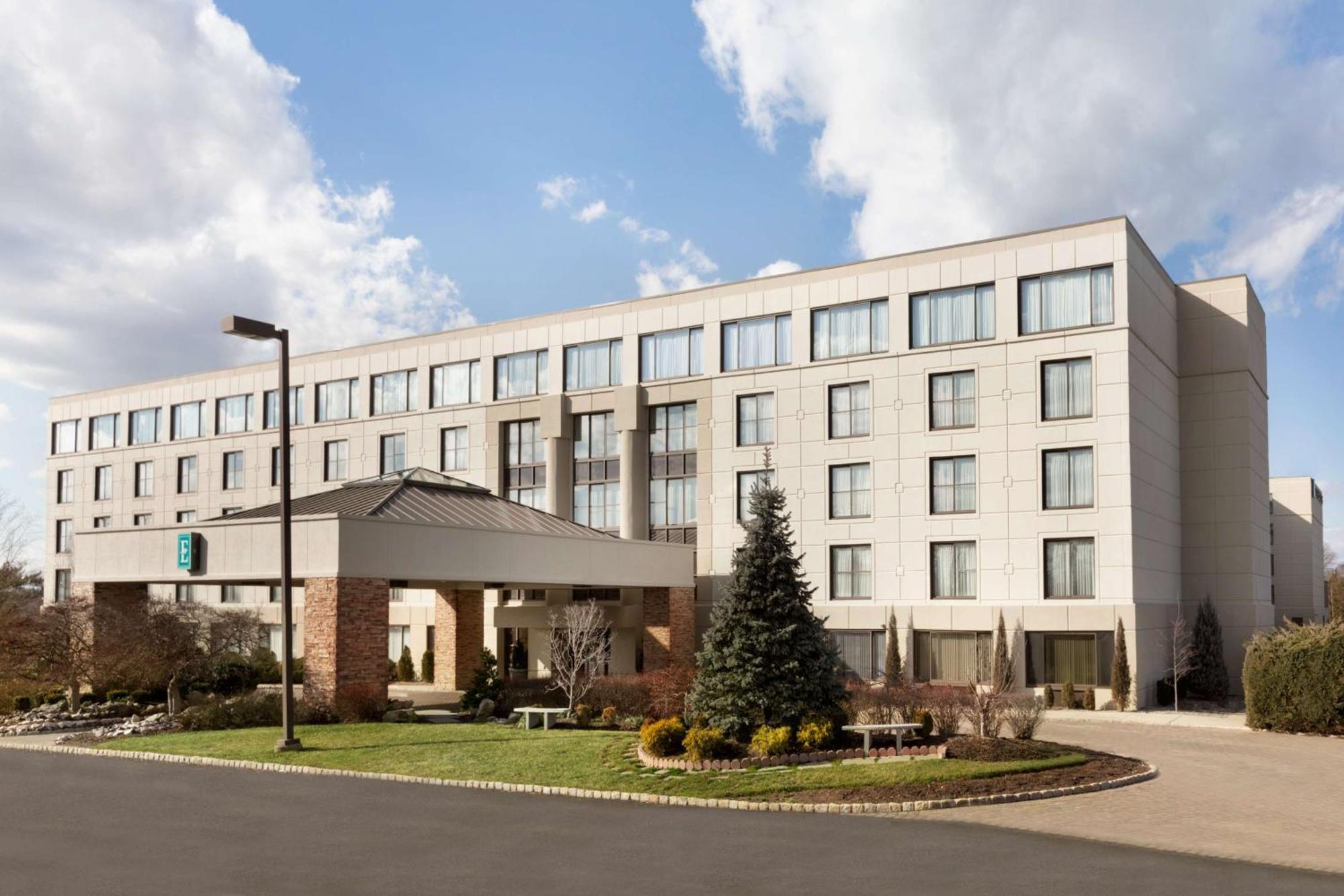 Embassy Suites By Hilton Piscataway Somerset Dış mekan fotoğraf